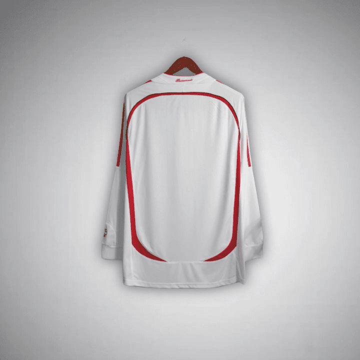 06/07 AC Milan Away Premium Long Sleeve Kit from FootballPrestige.com - Premium Football Kits