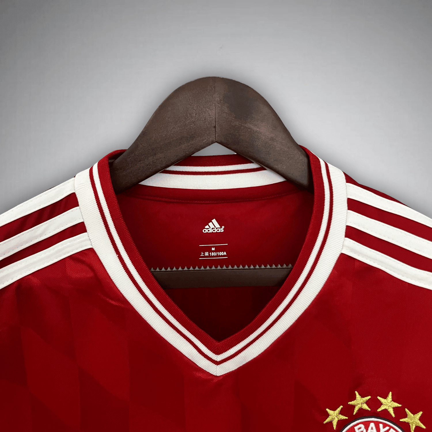 13/14 FC Bayern Home Premium Kit from FootballPrestige.com - Premium Football Kits