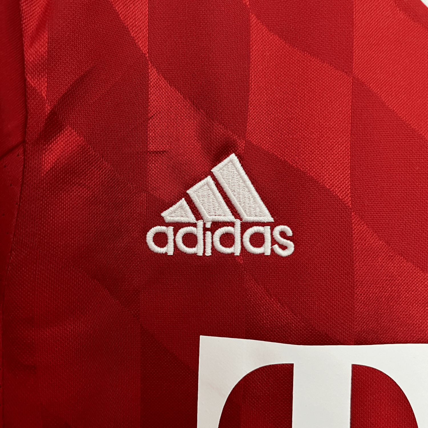 13/14 FC Bayern Home Premium Kit from FootballPrestige.com - Premium Football Kits