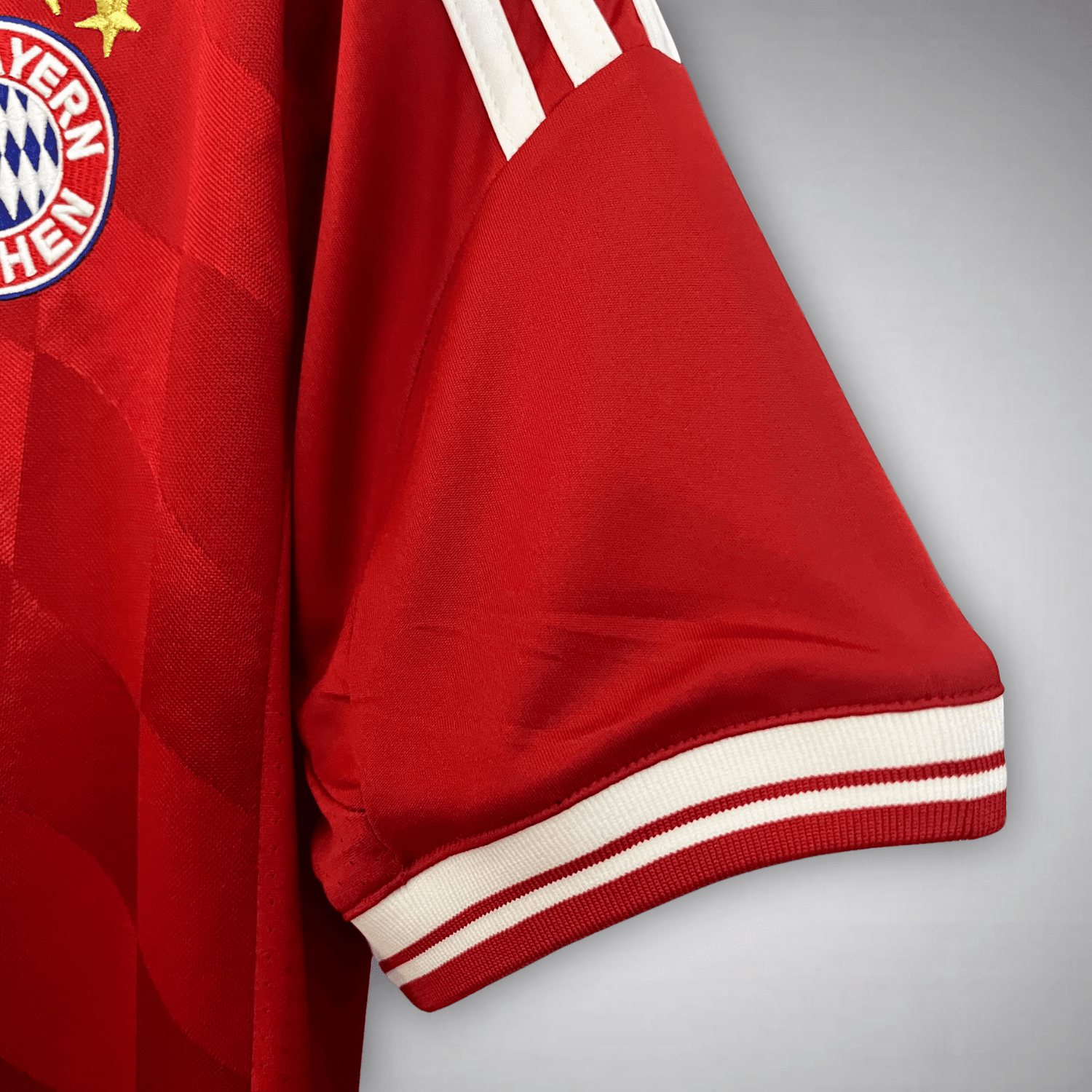 13/14 FC Bayern Home Premium Kit from FootballPrestige.com - Premium Football Kits