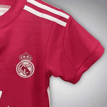 14/15 Real Madrid Away Premium Kids Size Kit from FootballPrestige.com - Premium Football Kits