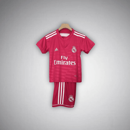 14/15 Real Madrid Away Premium Kids Size Kit from FootballPrestige.com - Premium Football Kits