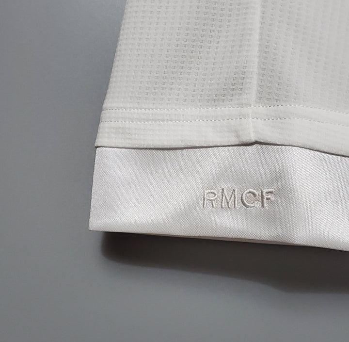 15/16 Real Madrid Home Kit from FootballPrestige.com - Premium Football Kits