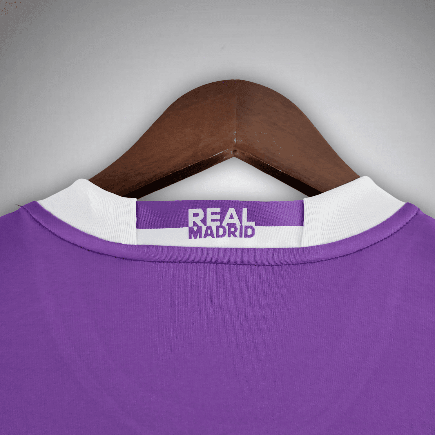 16/17 Real Madrid Away Kit from FootballPrestige.com - Premium Football Kits