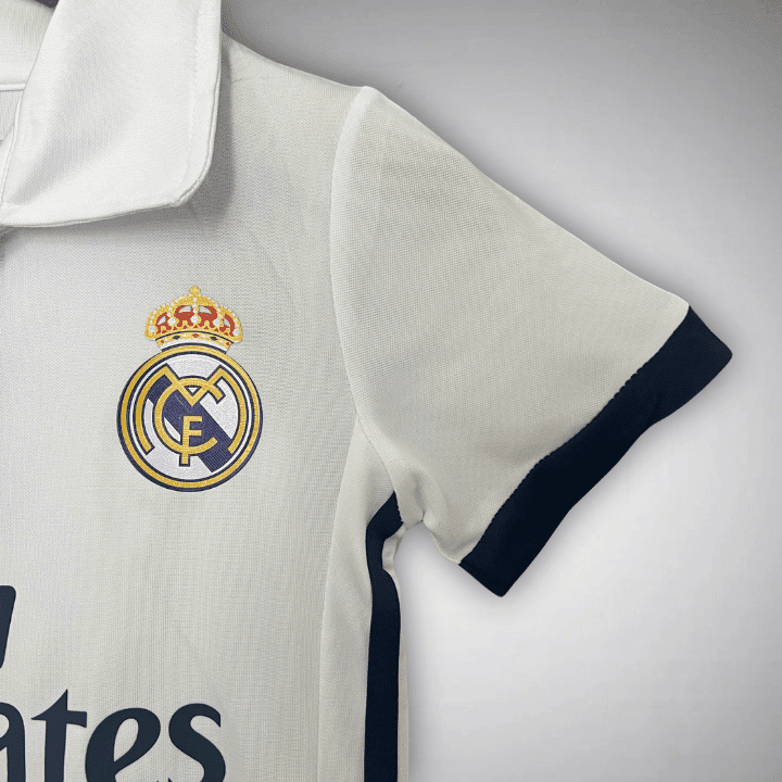 16/17 Real Madrid Home Kids Size Kit from FootballPrestige.com - Premium Football Kits