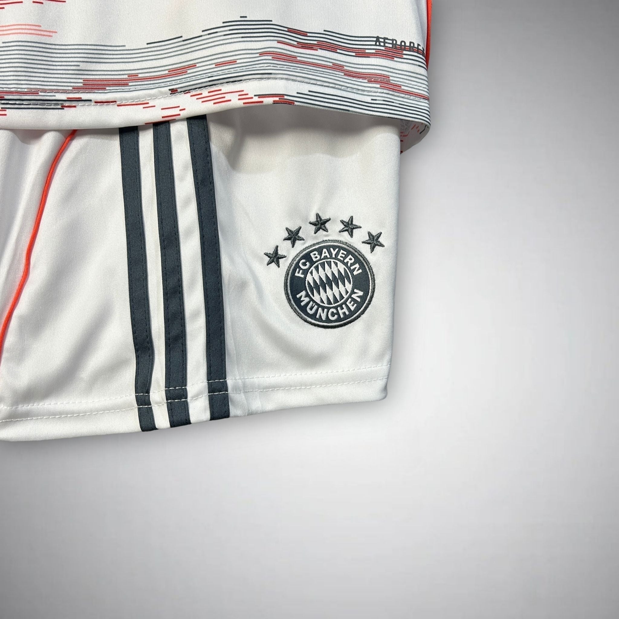 25/26 FC Bayern Away Kids Size Kit from FootballPrestige.com - Premium Football Kits