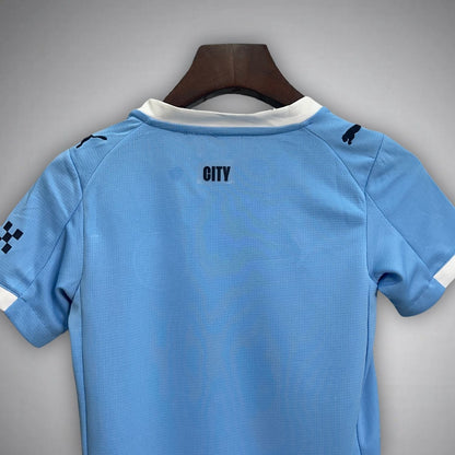 25/26 Manchester City Home Kids Size Kit from FootballPrestige.com - Premium Football Kits