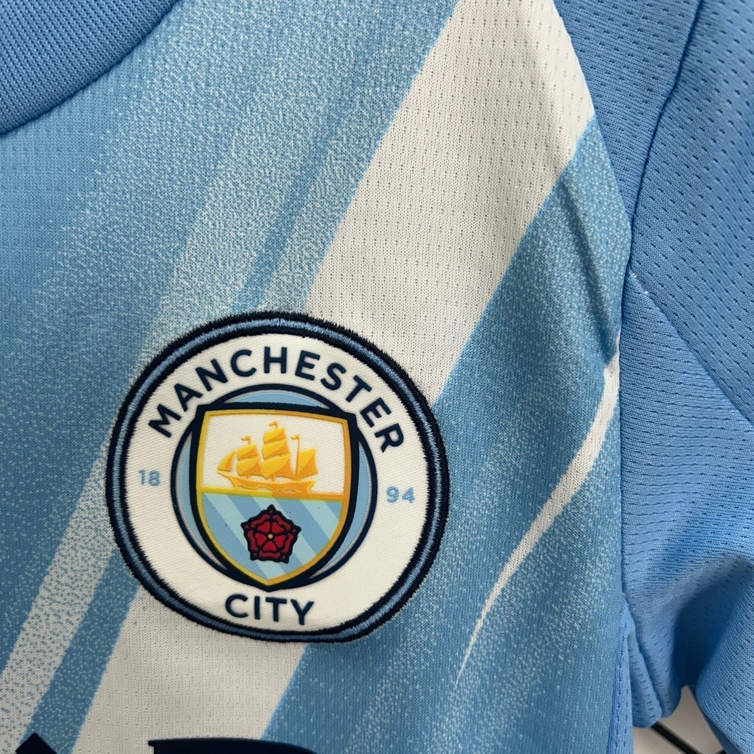 25/26 Manchester City Home Kids Size Kit from FootballPrestige.com - Premium Football Kits