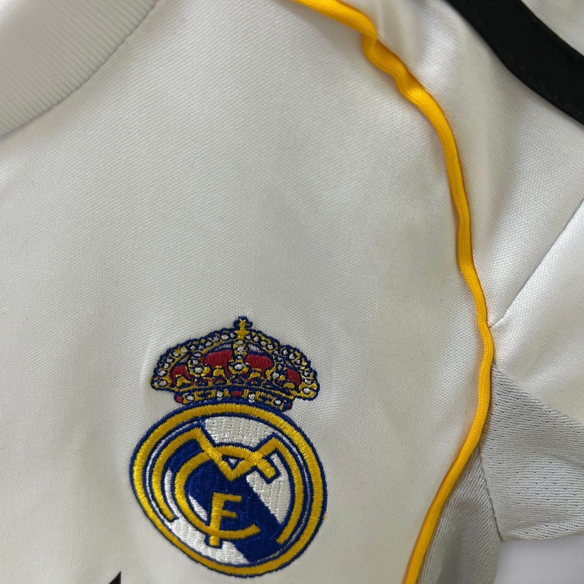 25/26 Real Madrid Home Kids Size Kit from FootballPrestige.com - Premium Football Kits