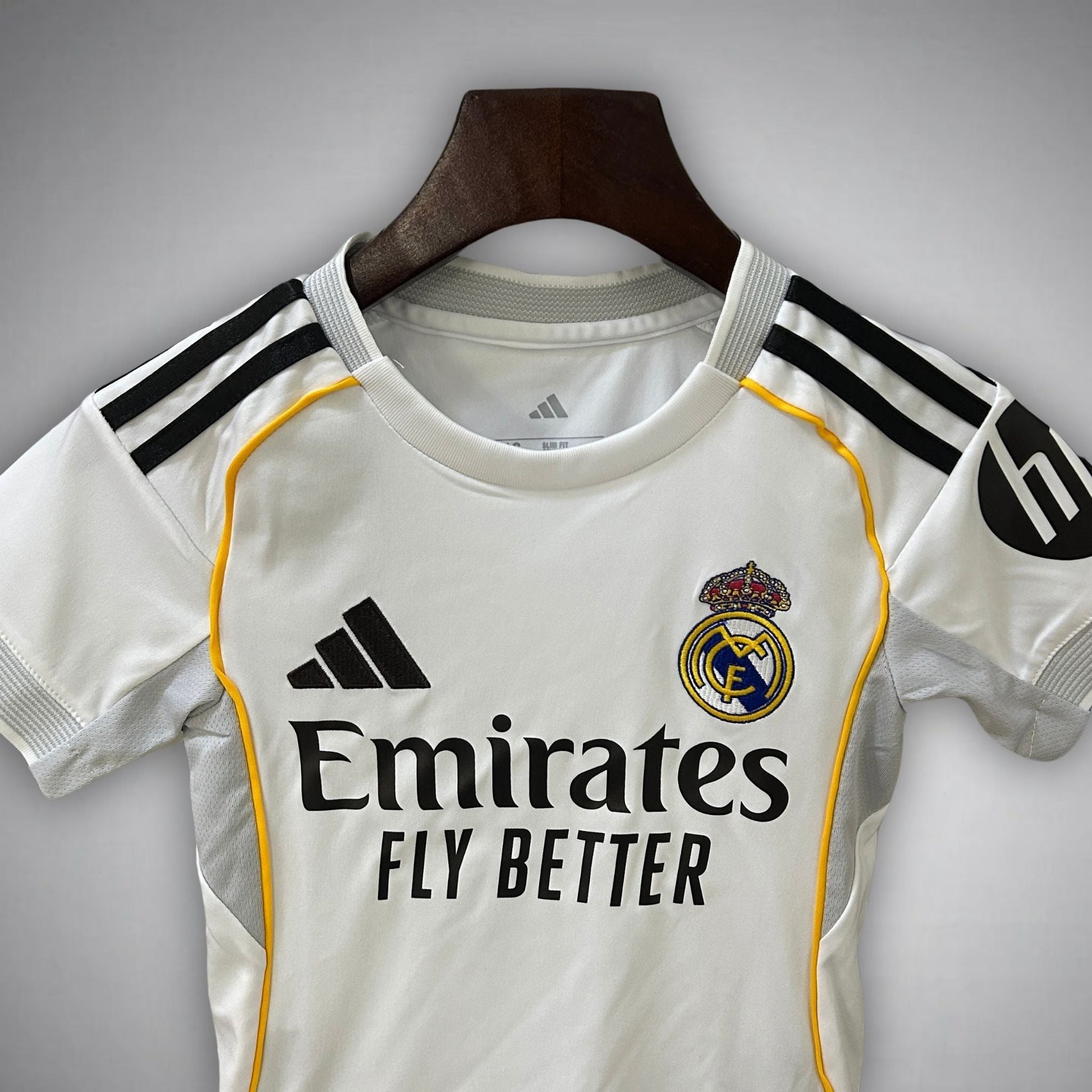 25/26 Real Madrid Home Kids Size Kit from FootballPrestige.com - Premium Football Kits