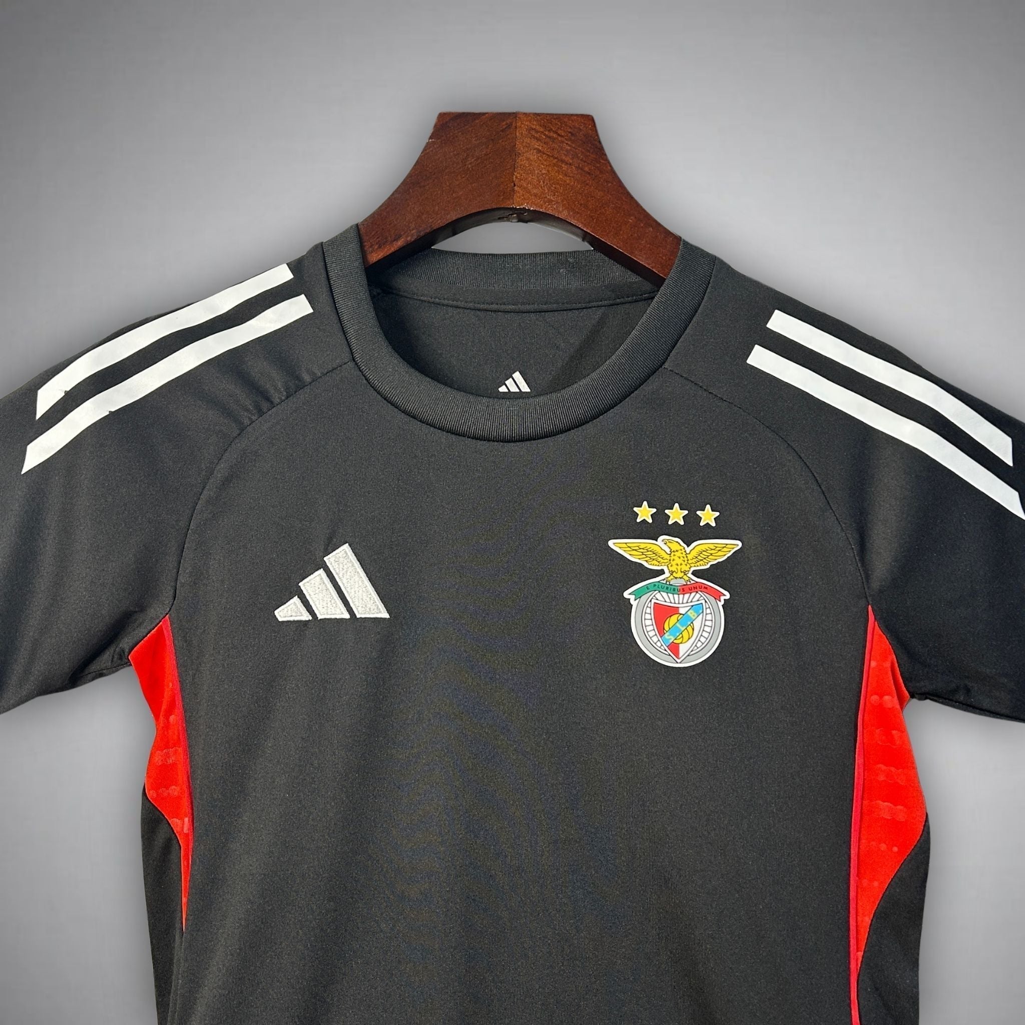 25/26 SL Benfica Training Kids Size Kit from FootballPrestige.com - Premium Football Kits