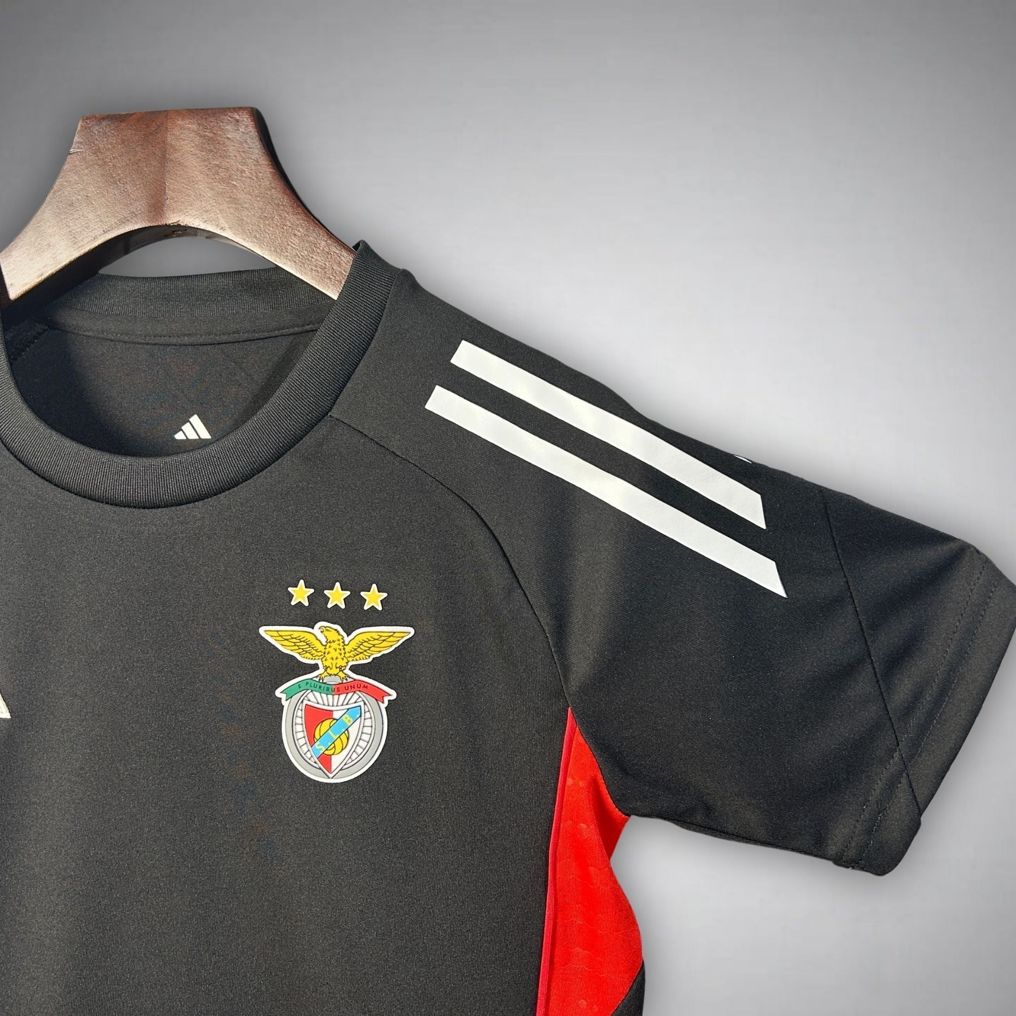 25/26 SL Benfica Training Kids Size Kit from FootballPrestige.com - Premium Football Kits