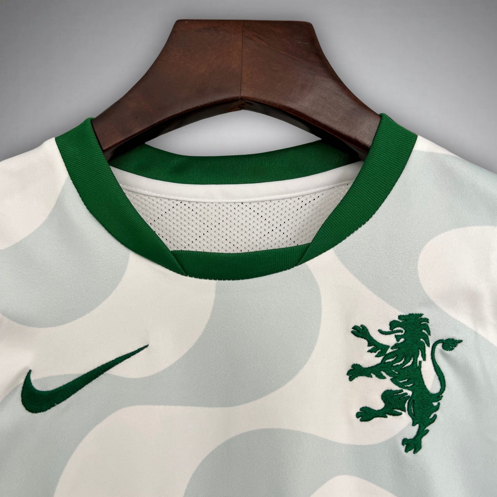 25/26 Sporting CP Fourth Kids Size Kit from FootballPrestige.com - Premium Football Kits