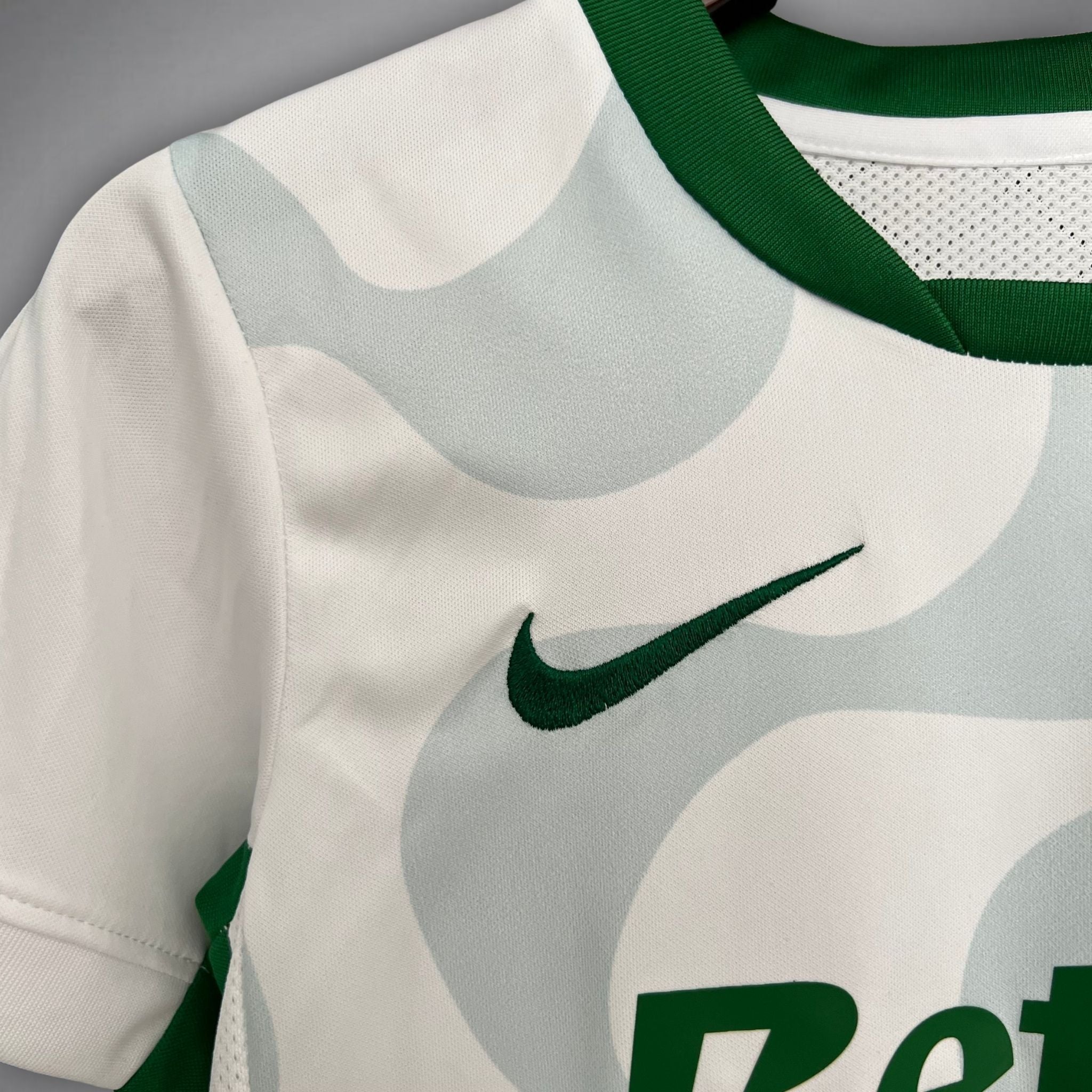 25/26 Sporting CP Fourth Kids Size Kit from FootballPrestige.com - Premium Football Kits