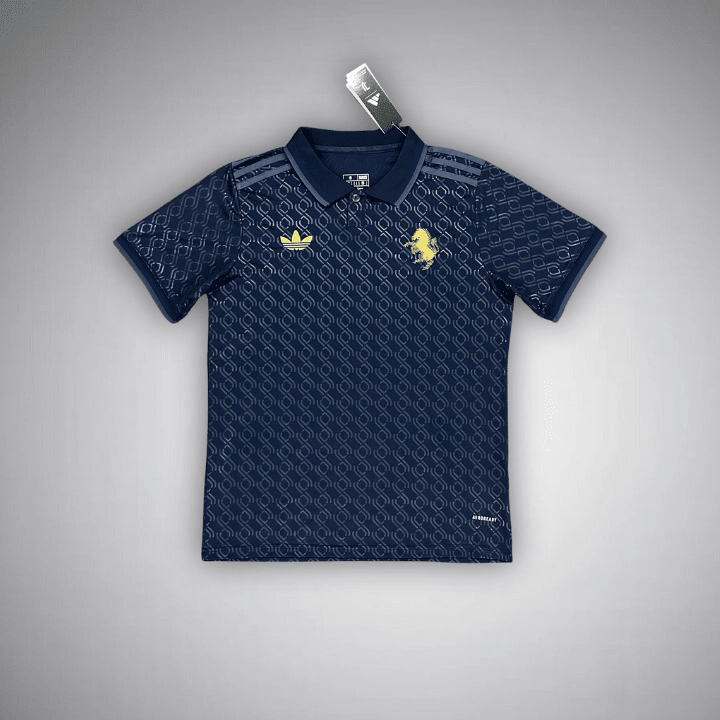 Juventus "Juve Iconica" Premium Kit from FootballPrestige.com - Premium Football Kits