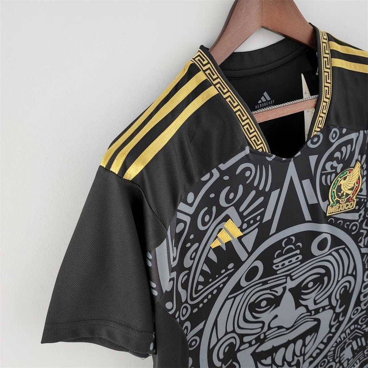 Mexico "Throwback" Premium Kit from FootballPrestige.com - Premium Football Kits